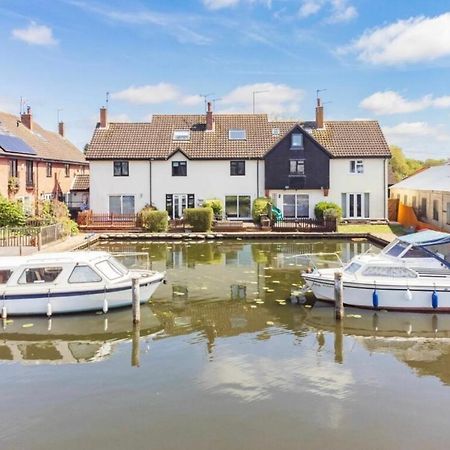 Cottage On The Quay Wroxham Eksteriør billede
